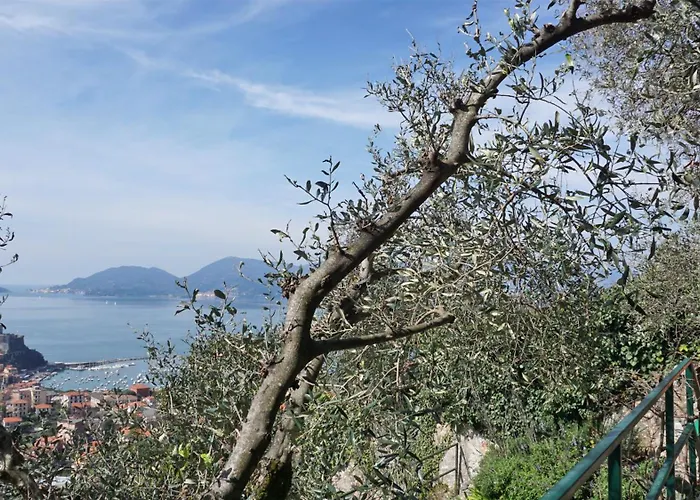Miralunga Rossa * Lerici